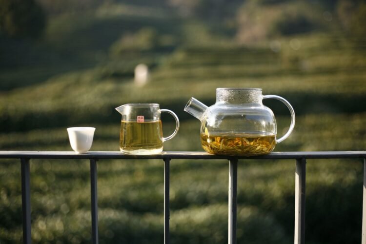 Is Mugwort Tea Caffeinated