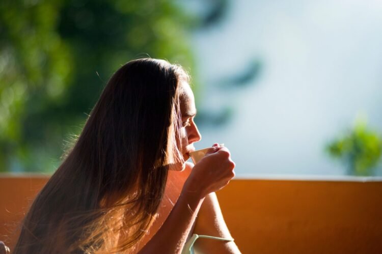 Best Time to Drink Mugwort Tea