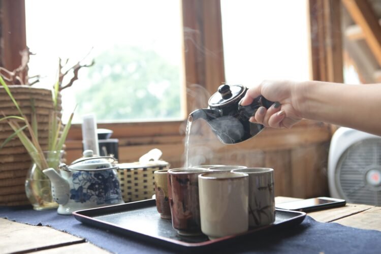 How Is Mugwort Tea Made